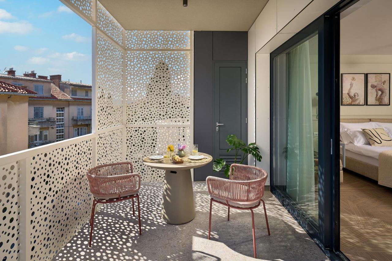 Luxury Apartments Villa Mala Split Bagian luar foto