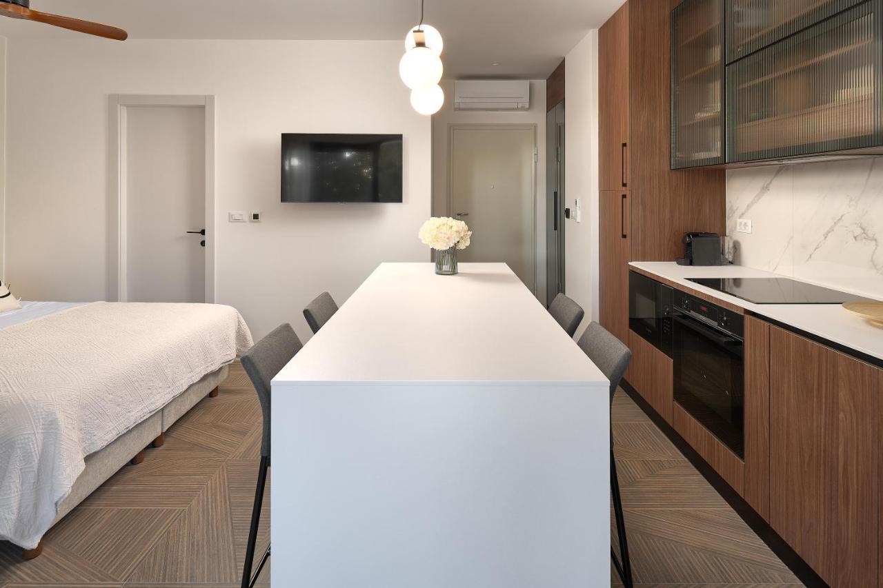 Luxury Apartments Villa Mala Split Bagian luar foto